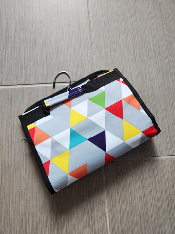 Triangles Hanging Travel Bag